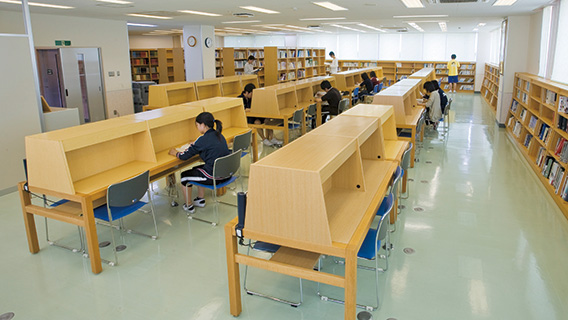 静岡医療科学専門大学校 中央図書館